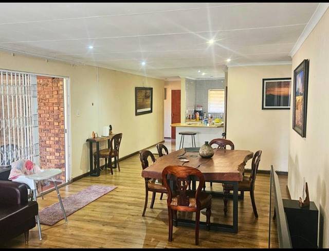 2 BEDROOM HOUSE FOR SALE IN TERENURE